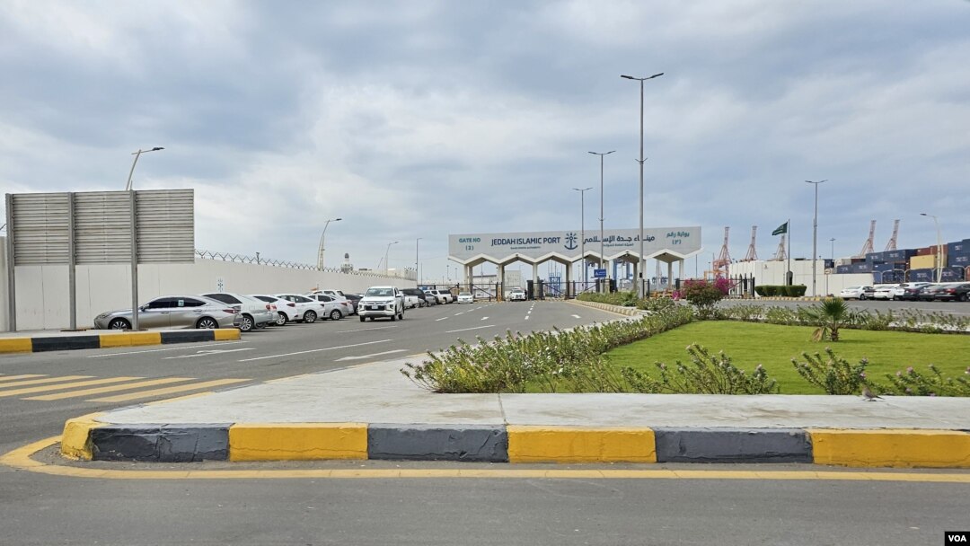 The highly secured gates of Jeddah Islamic Port. (VOA)