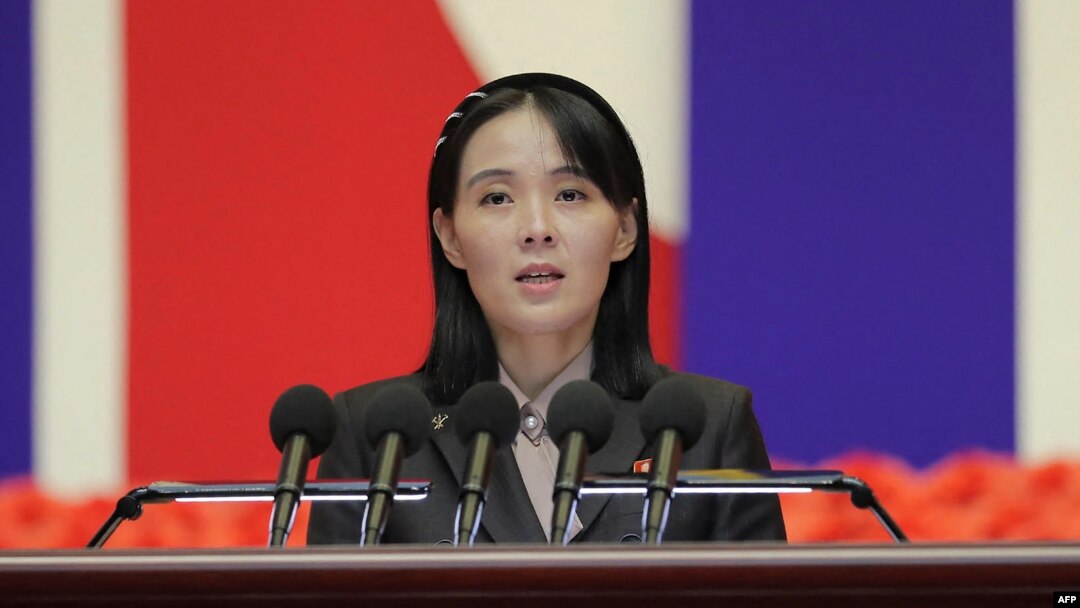김여정 북한 노동당 부부장이 지난 10일 평양에서 열린 전국비상방역총화회의에서 발언하고 있다.