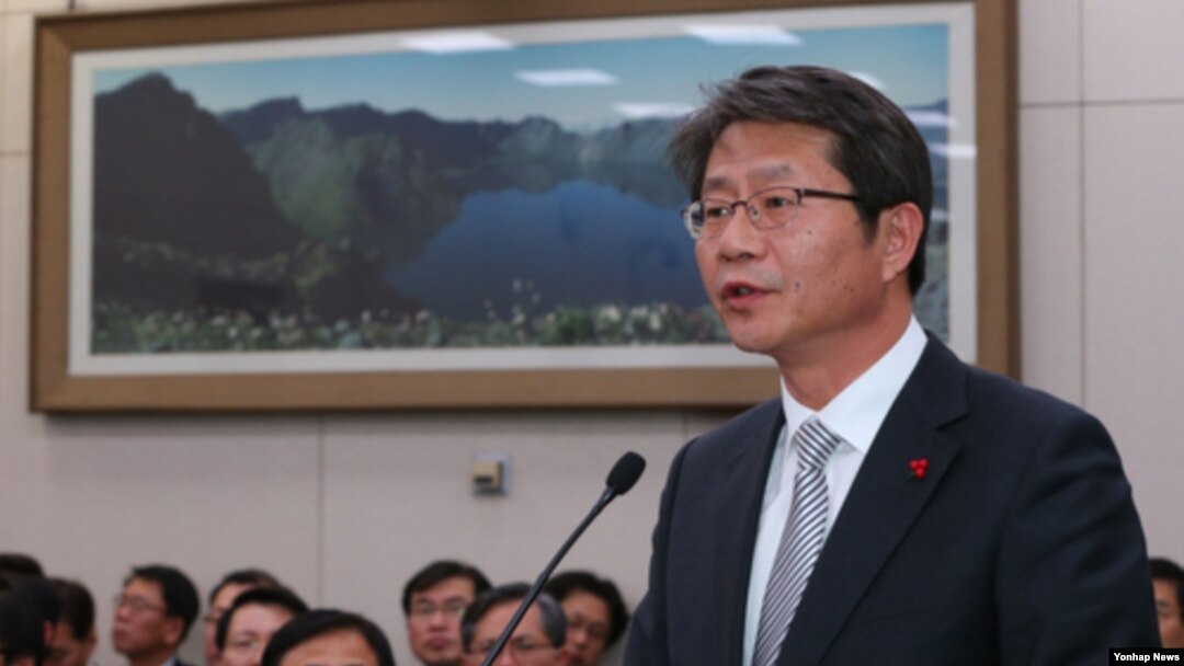류길재 한국 통일부 장관이 10일 국회 외교통일위에서 발언하고 있다. 