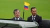 El presidente colombiano Gustavo Petro y su nuevo ministro de Defensa, Pedro Sánchez. En Bogotá, Colombia, el martes 11 de marzo de 2025.
