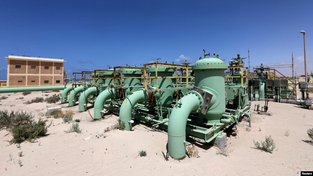 Pipelines are seen at the Zueitina oil terminal in Zueitina, west of Benghazi April 7, 2014. 