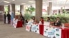 香港理工大学校园的内地城市实习招募展台(美国之音记者申华拍摄)