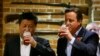 中国国家主席习近平(左)与英国首相卡梅伦
