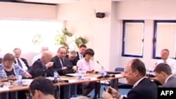 Bisedimet Kosovë – Serbi, shtyhen për në shtator