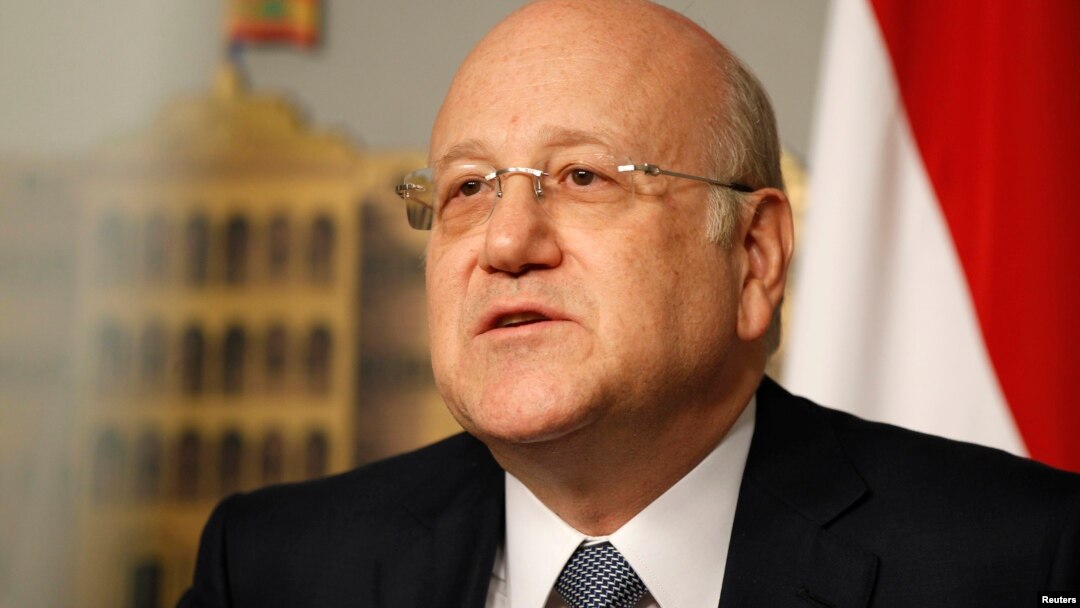 Lebanon's Prime Minister Najib Mikati speaks during a news conference at the Grand Serail, the government headquarters, in Beirut, March 22, 2013. 