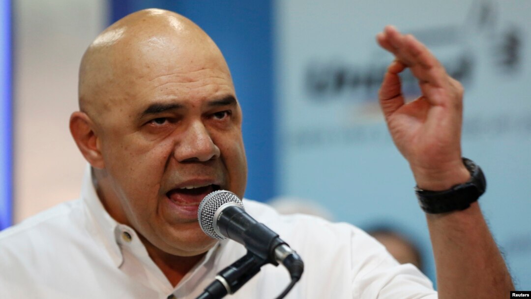 Jesus Torrealba, secretary of the Venezuelan coalition of opposition parties (MUD), speaks during a news conference in Caracas, Sept. 24, 2014.