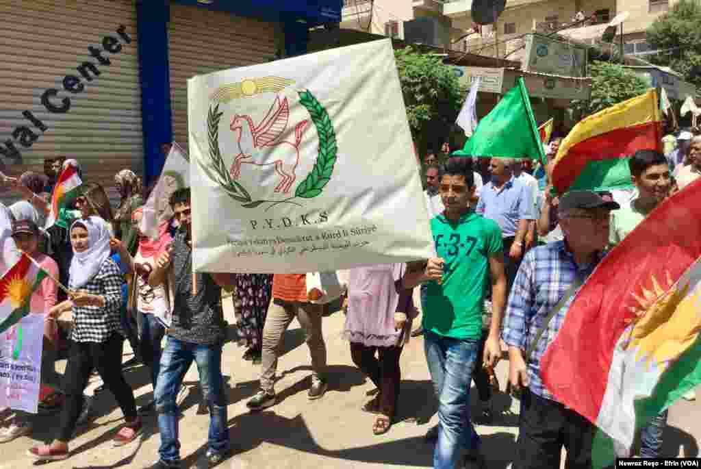 Xwepêşandana Gelê Efrînê li Dij Bombebarana Berdewam ya Artêşa Tirkiyê Û Grûbên Çekdar