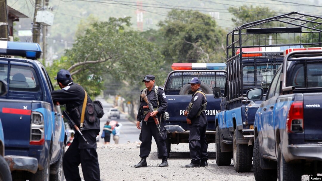 Members of Nicaragua's Special Forces patrol the streets after clashes with anti-government protesters in the Sandino neighborhood in Jinotepe, Nicaragua, July 24, 2018.