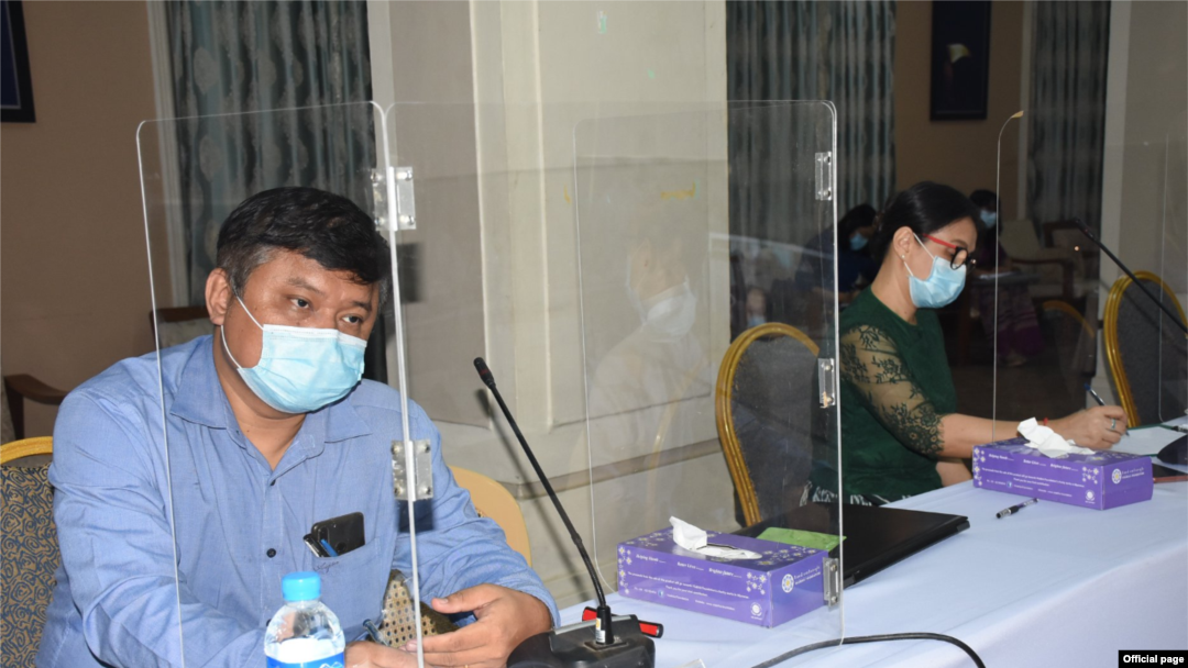 မြန်မာအရေးပေါ်ဆေးပညာအသင်း ဥက္ကဌ ဒေါက်တာ မော်မော်ဦး (ဓာတ်ပုံ-Courtesy)