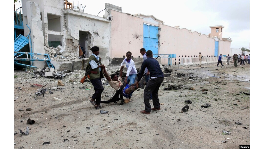 Al-Shabab Attacks U.N. Compound in Mogadishu
