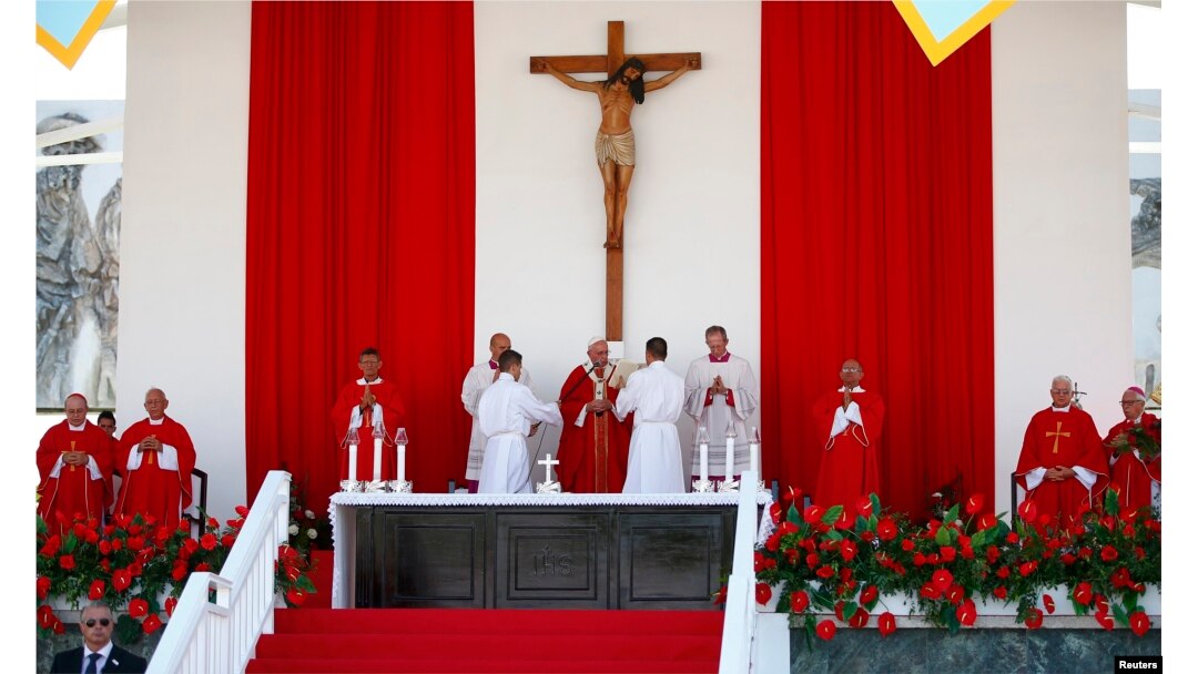 Pope Francis leads a mass for Catholic faithful in the city of Holguin, Cuba, Sept. 21, 2015.