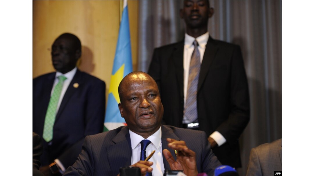 FILE - Newly appointed South Sudan first vice president, Taban Deng Gai (C) speaks during a press conference in Nairobi, Kenya, Aug. 17, 2016.