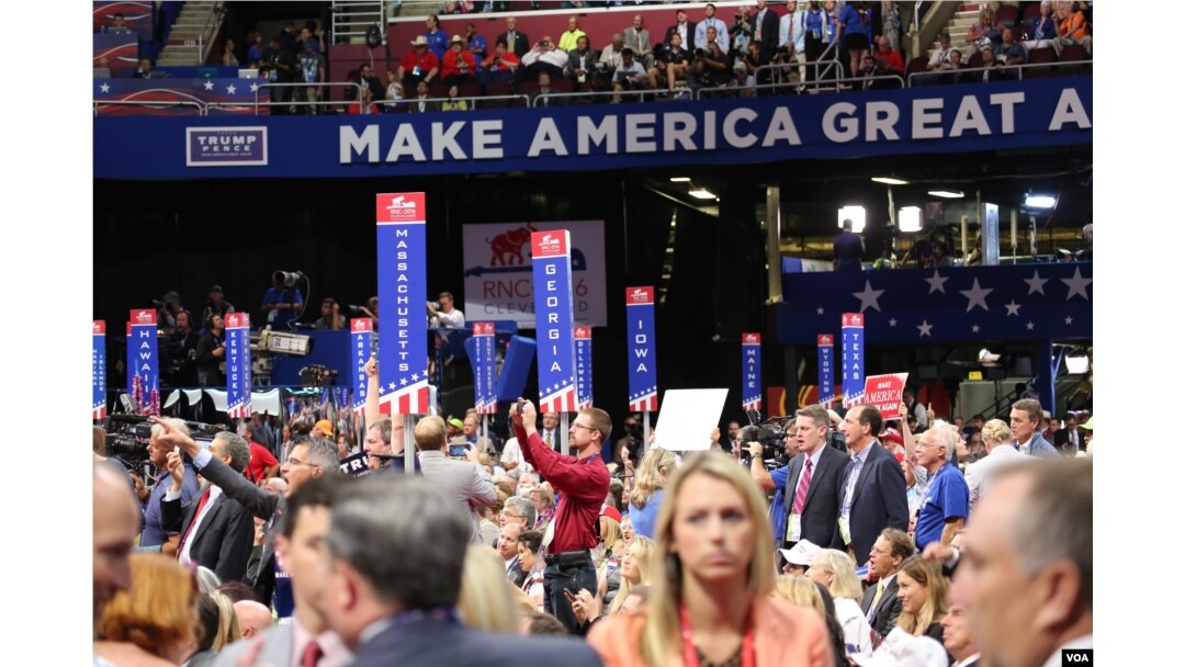View inside the Quicken Loans arena, where the Republican National Convention in Cleveland, Ohio, July 19, 2016. (Photo: Ali Shaker / VOA)