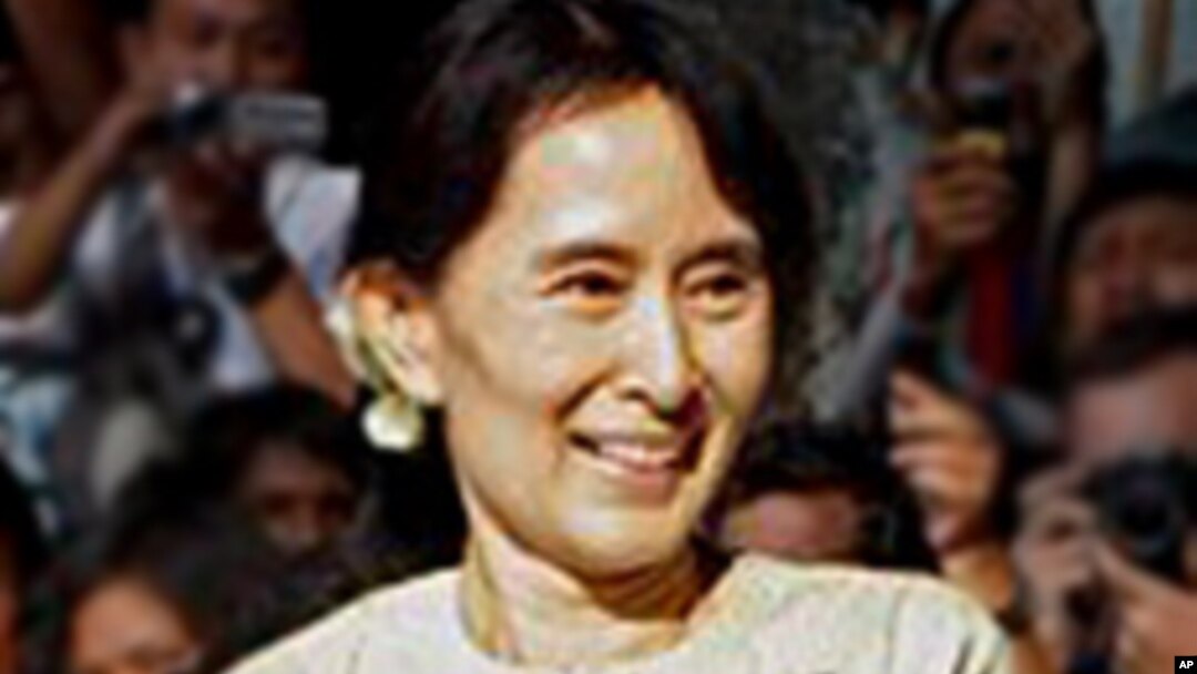 ပြည်သူ့နိုင်ငံရေး လူမှုရေး ကွန်ယက် ထူထောင်ဖို့ နှစ်သစ်မှာ ဒေါ်စုတိုက်တွန်း