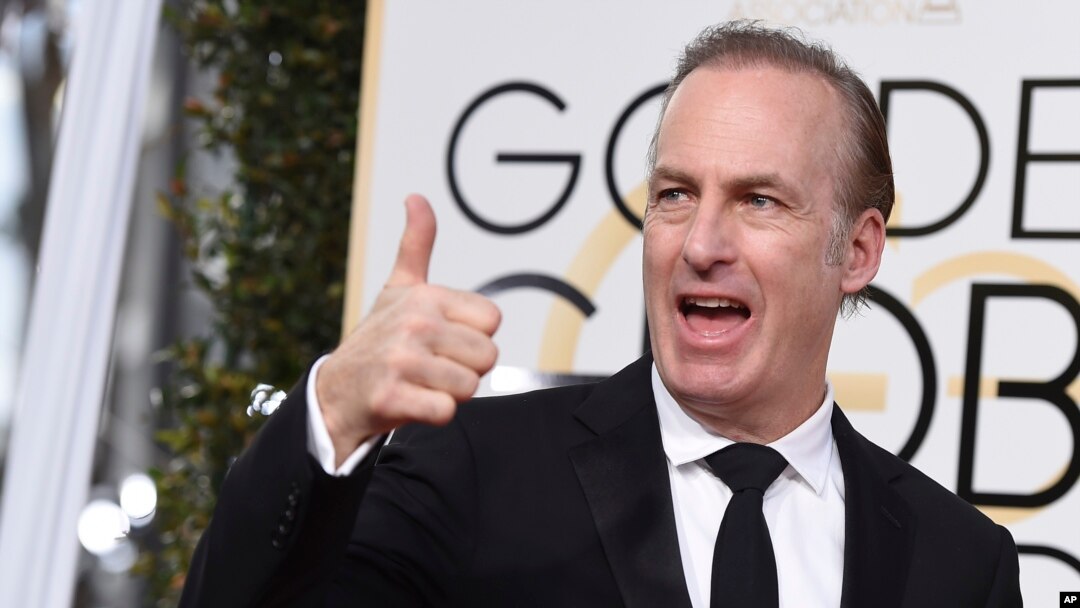 Bob Odenkirk arrives at the 74th annual Golden Globe Awards at the Beverly Hilton Hotel on Sunday, Jan. 8, 2017, in Beverly Hills, Calif.