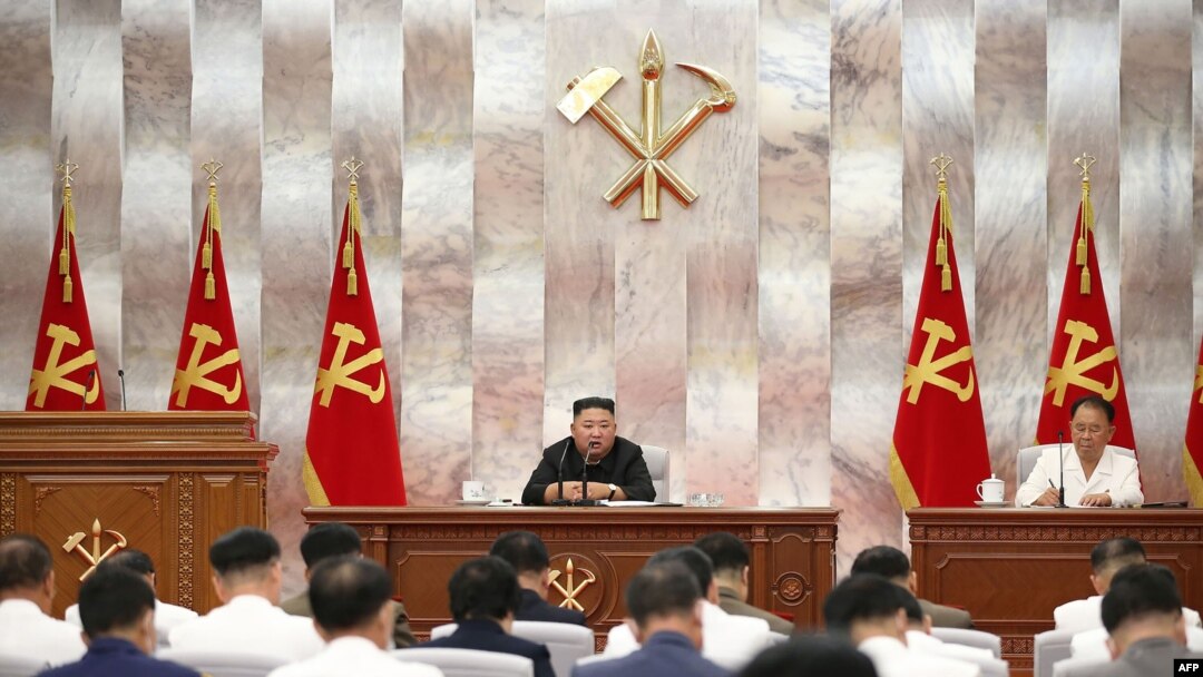 북한은 지난해 9월 김정은 국무위원장 주재로 노동당 중앙군사위원회 확대회의를 열고 태풍 피해로 인해 연말 경제계획 목표 달성이 어려워졌다고 밝혔다. 