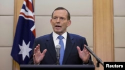 El primer ministro australiano, Tony Abbott, dio una rueda de prensa en Pekín (China) este sábado.