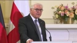 Штайнмаєр: "формула" є результатом домовленості чотирьох сторін, включаючи Порошенка. Відео
